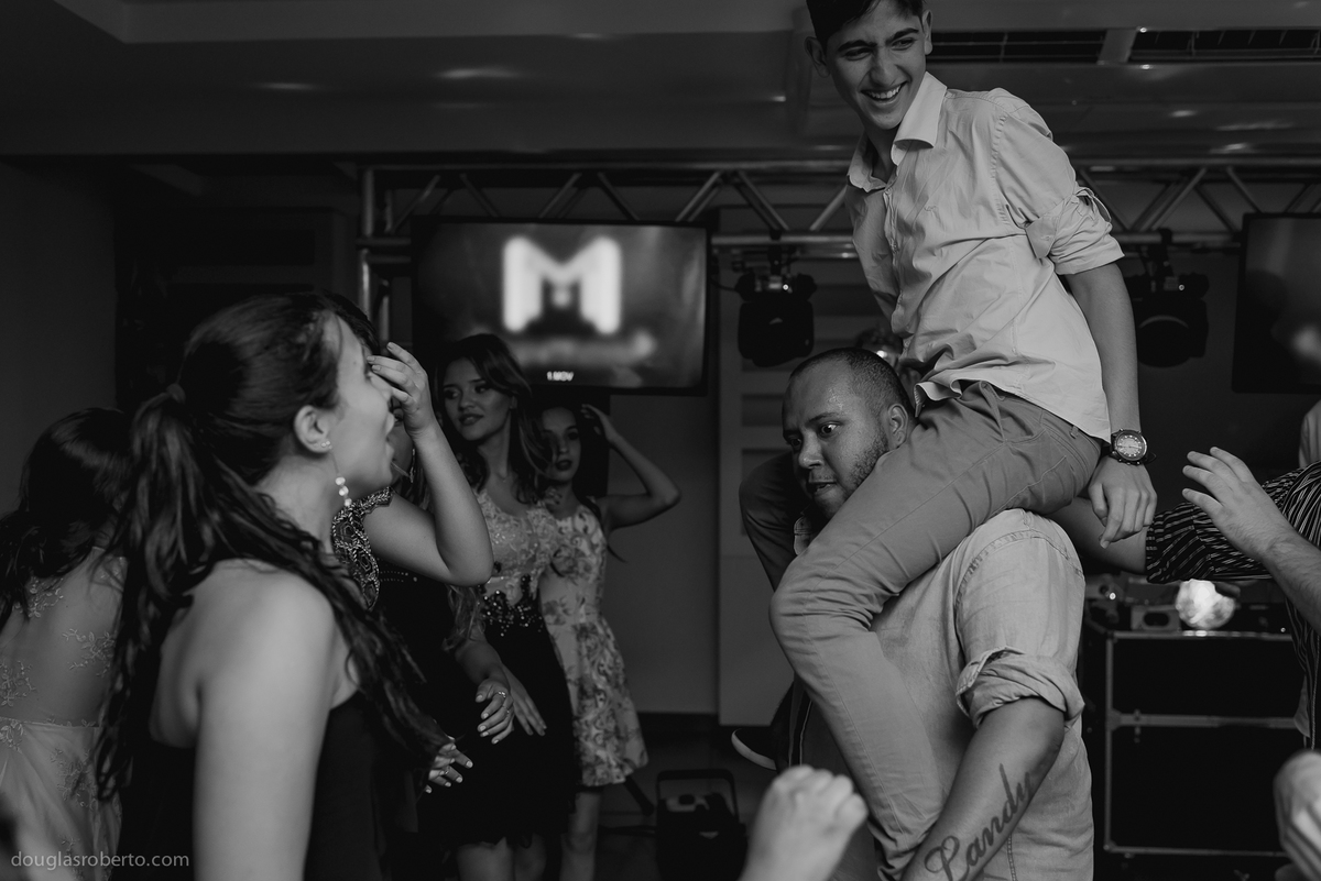 Festa de 15anos da Ana Carolina que aconteceu na Paróquia Militar de São Miguel Arcanjo e Santo Expedito  | Douglas Roberto Fotografia | Brasília 2016