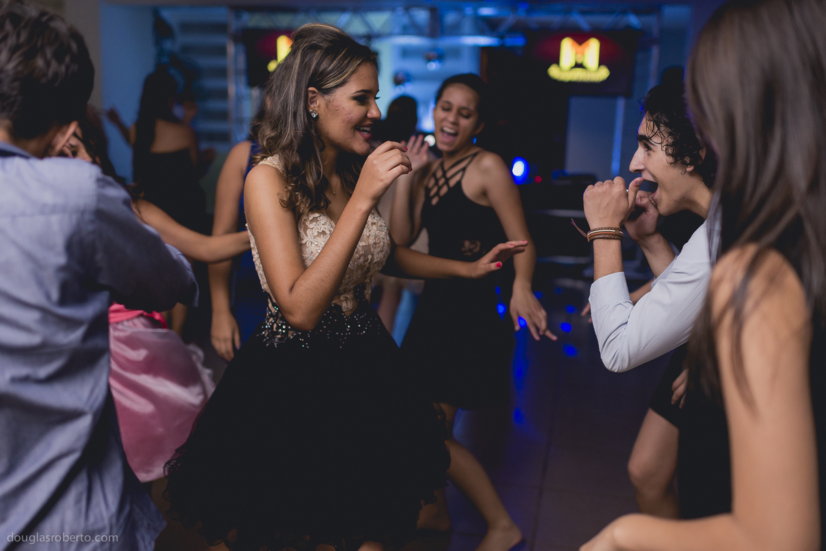 Festa de 15anos da Ana Carolina que aconteceu na Paróquia Militar de São Miguel Arcanjo e Santo Expedito  | Douglas Roberto Fotografia | Brasília 2016