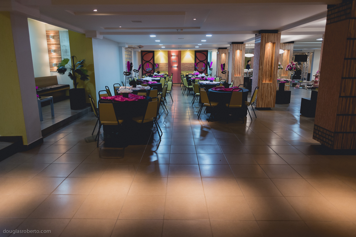 Festa de 15anos da Ana Carolina que aconteceu na Paróquia Militar de São Miguel Arcanjo e Santo Expedito  | Douglas Roberto Fotografia | Brasília 2016