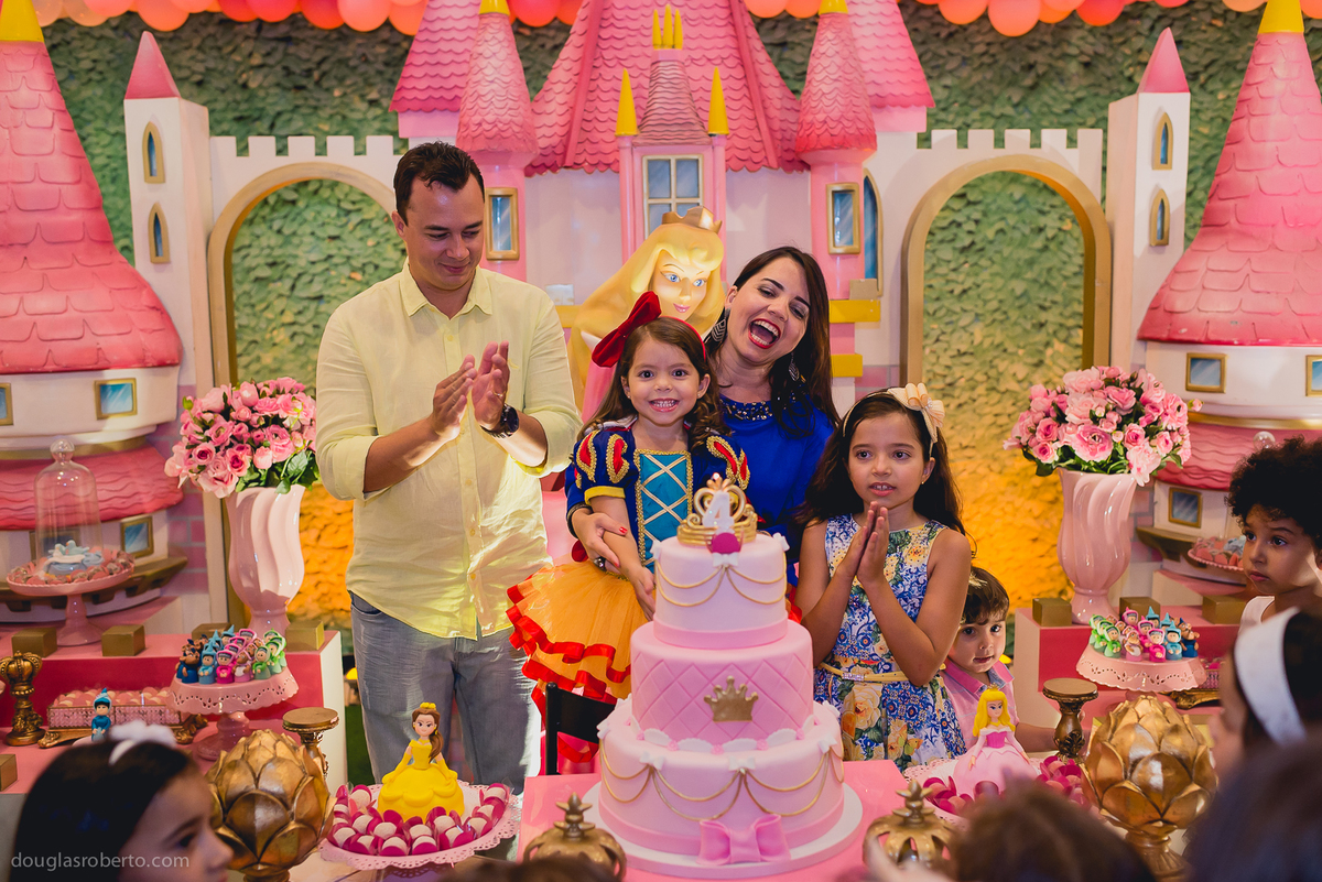 Festa de 4 anos da Larissa que aconteceu na casa de festa Trakinagem Festas  | Douglas Roberto Fotografia | Brasília 2016