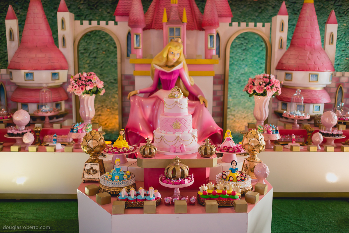 Festa de 4 anos da Larissa que aconteceu na casa de festa Trakinagem Festas  | Douglas Roberto Fotografia | Brasília 2016