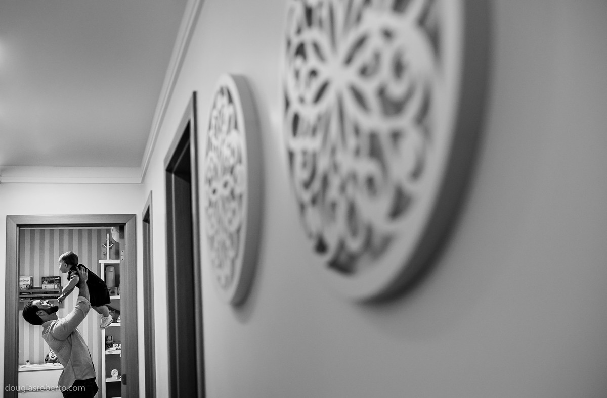 pai brincando com o filho