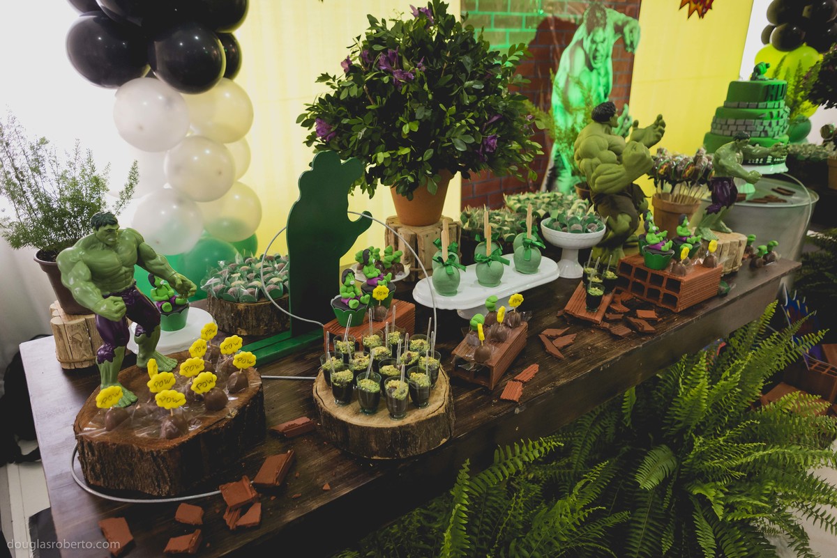 Festa de 1 ano do Davi que aconteceu em Águas Claras, tema Hulk | Douglas Roberto Fotografia | Brasília 2016