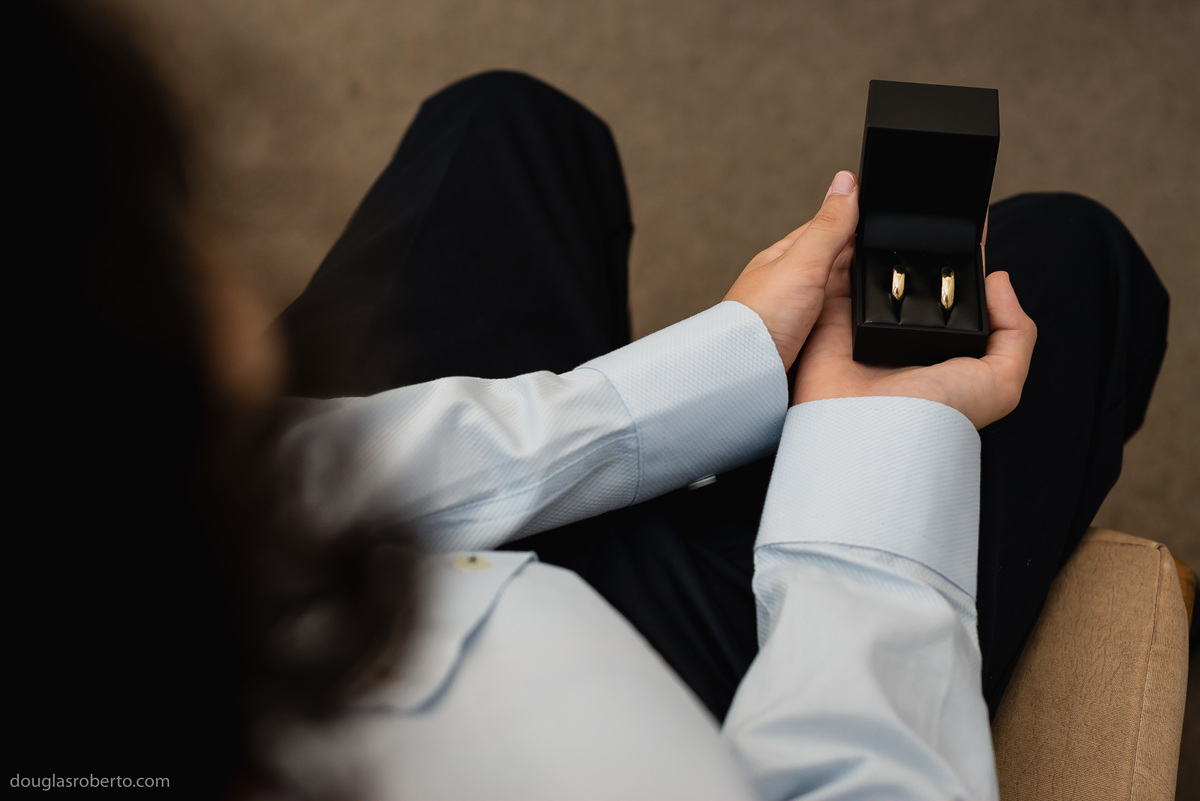 alianças dos noivos