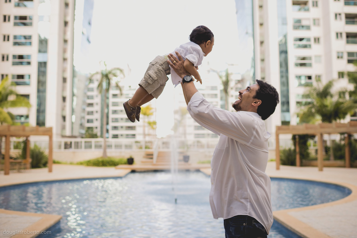 Ensaio família Suzan, Ricardo e Raphael, comemorando o aniversário de 1 ano do Raphael. Realizado em Brasília-DF, em abril de 2016.