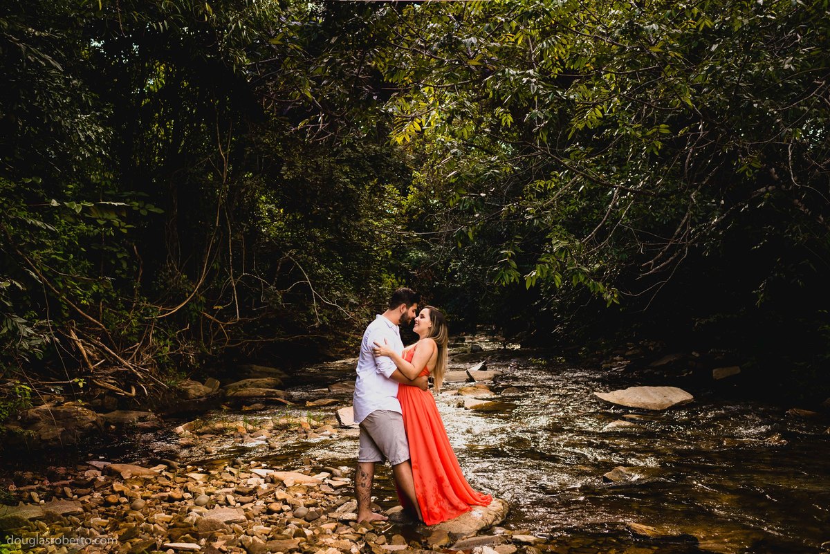 ensaio casal em cachoeira