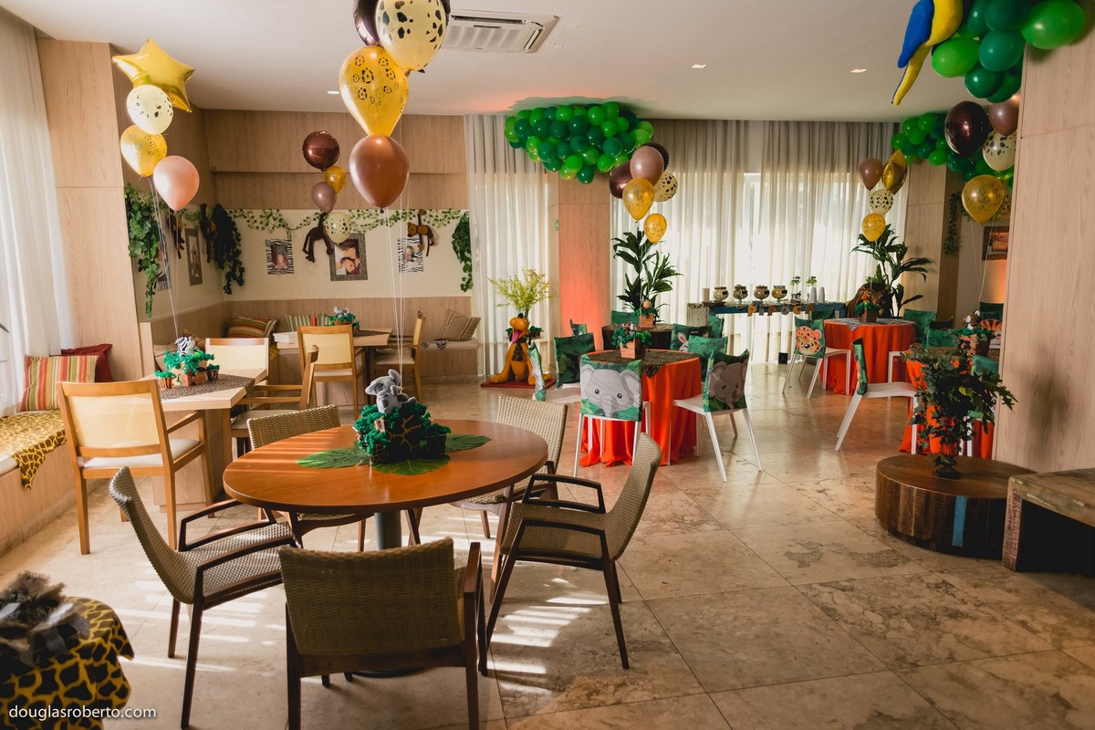 Festa Infantil Raphael Aniversário de 1 ano, realizado em Brasília-DF. Tema Safari