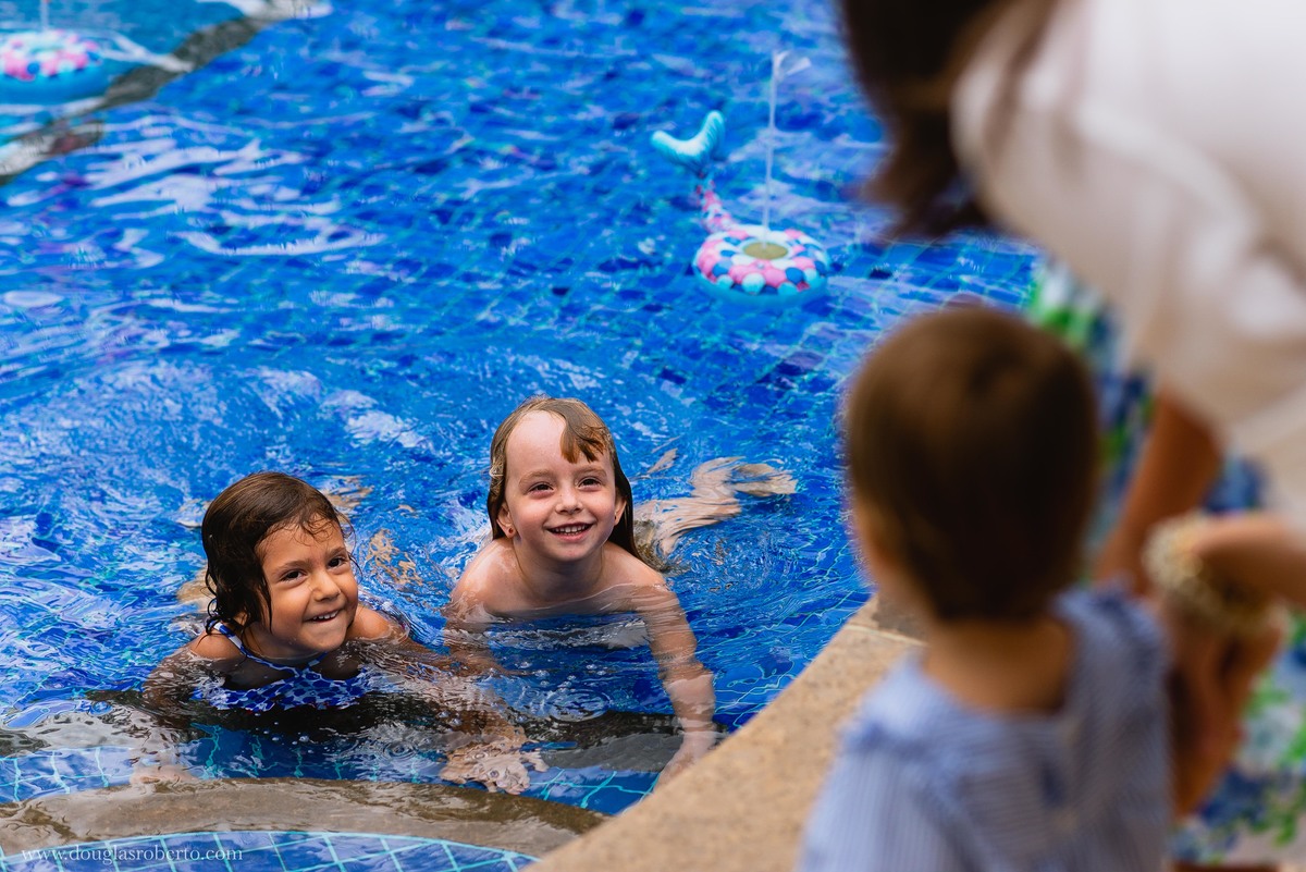 festa infantil na piscina