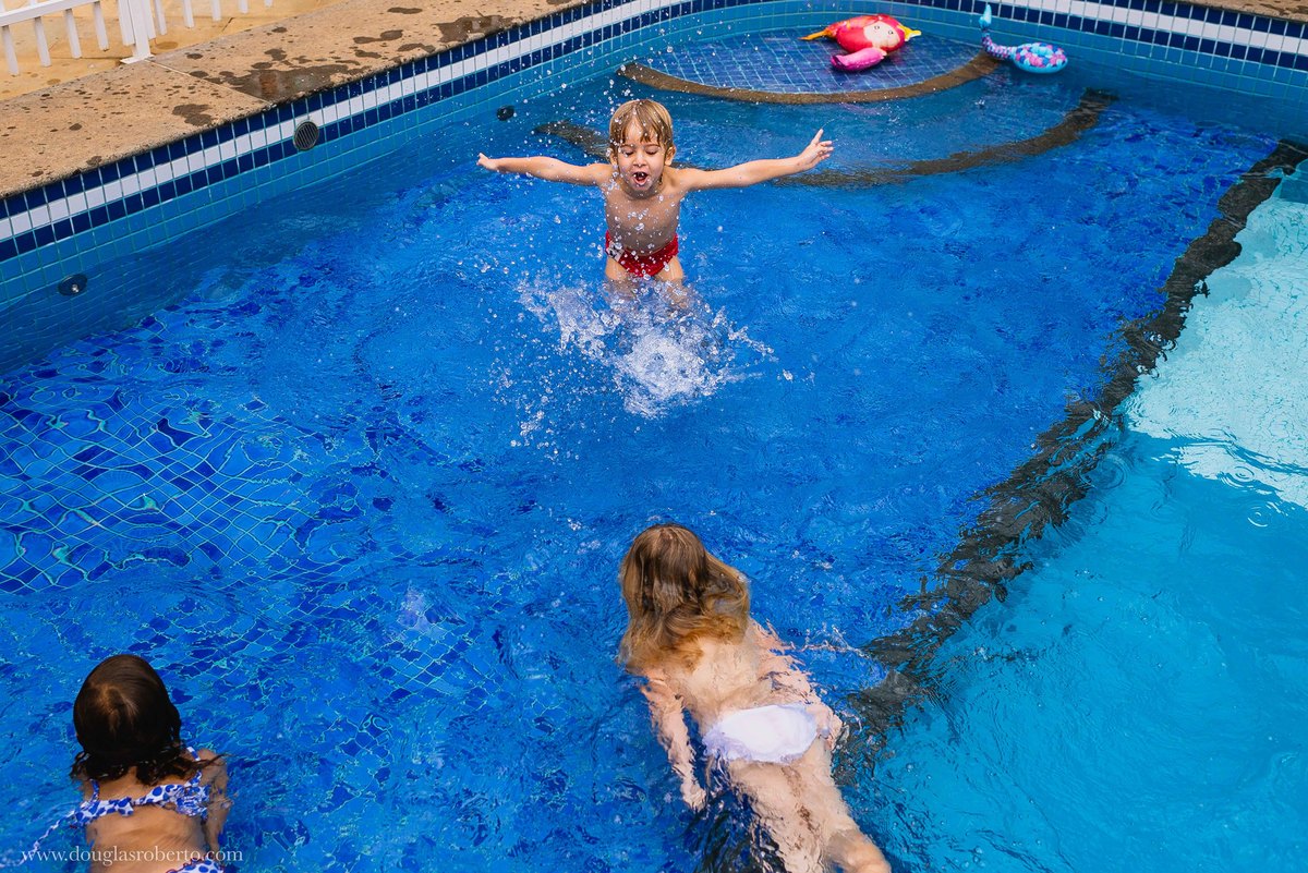festa infantil na piscina