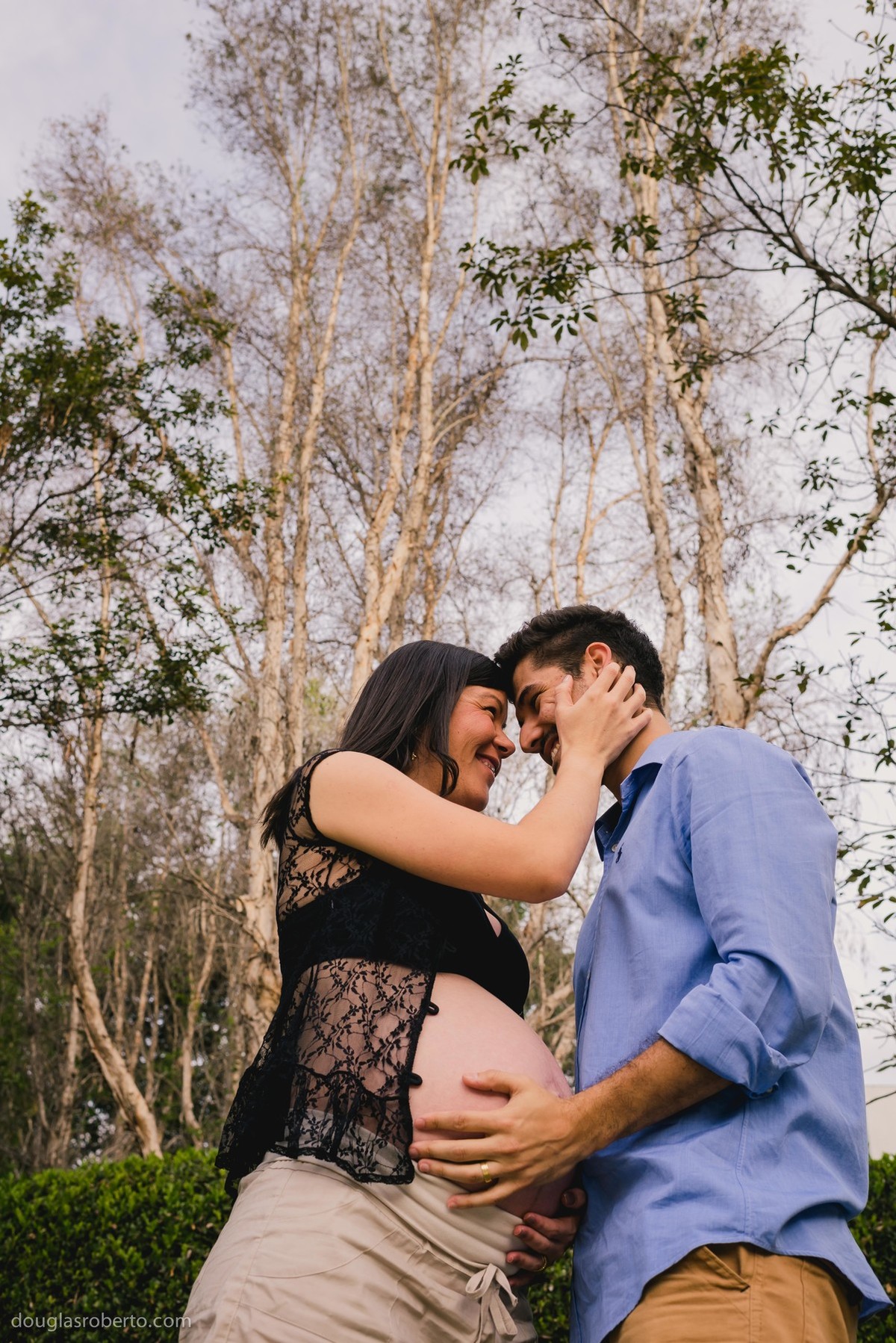 Ensaio Gestante, momentos de carinho entre o casal