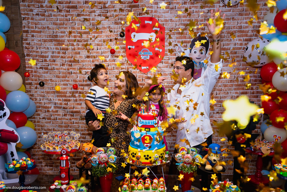 hora dos parabéns da festa do Gabriel