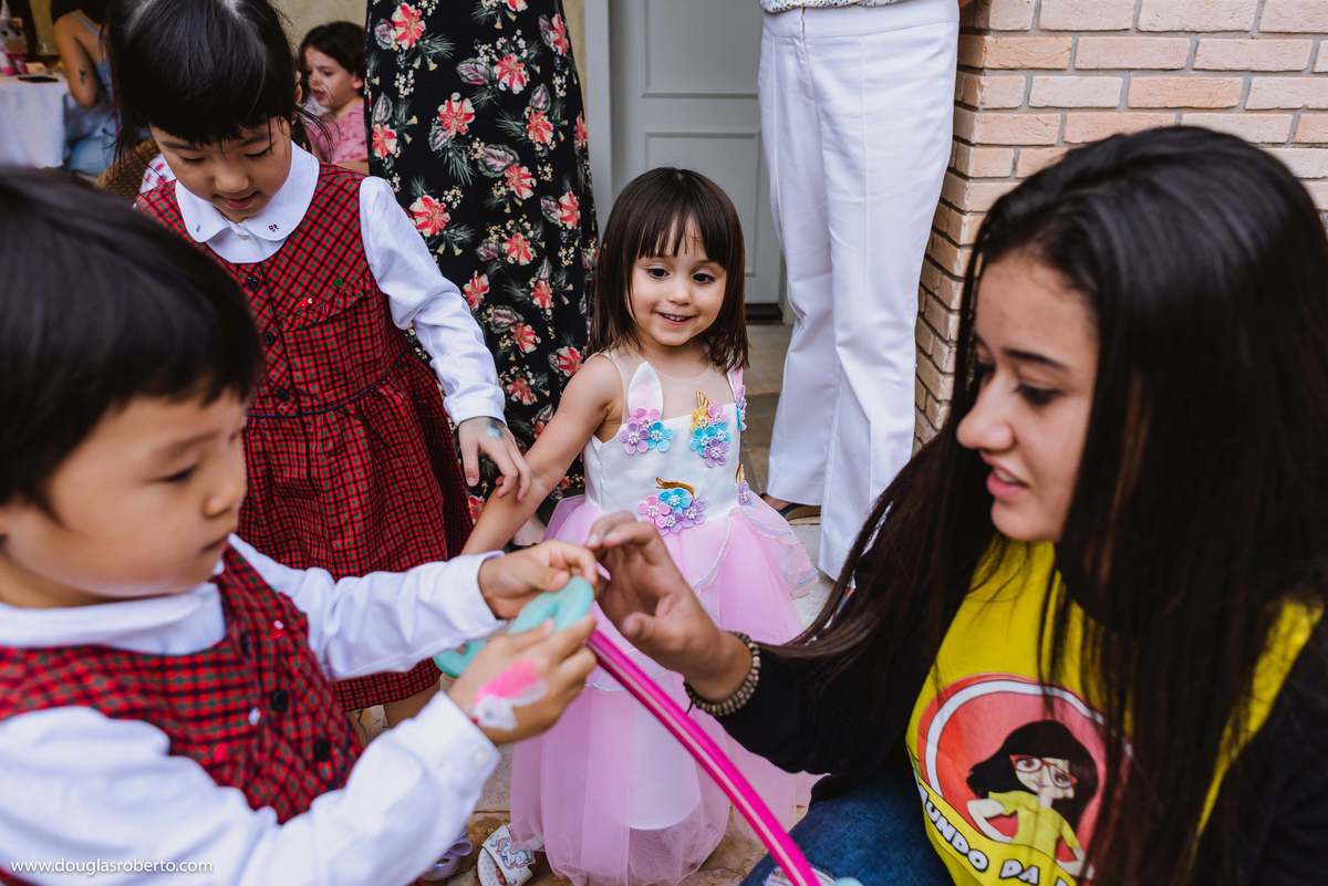 brincando com as amigas