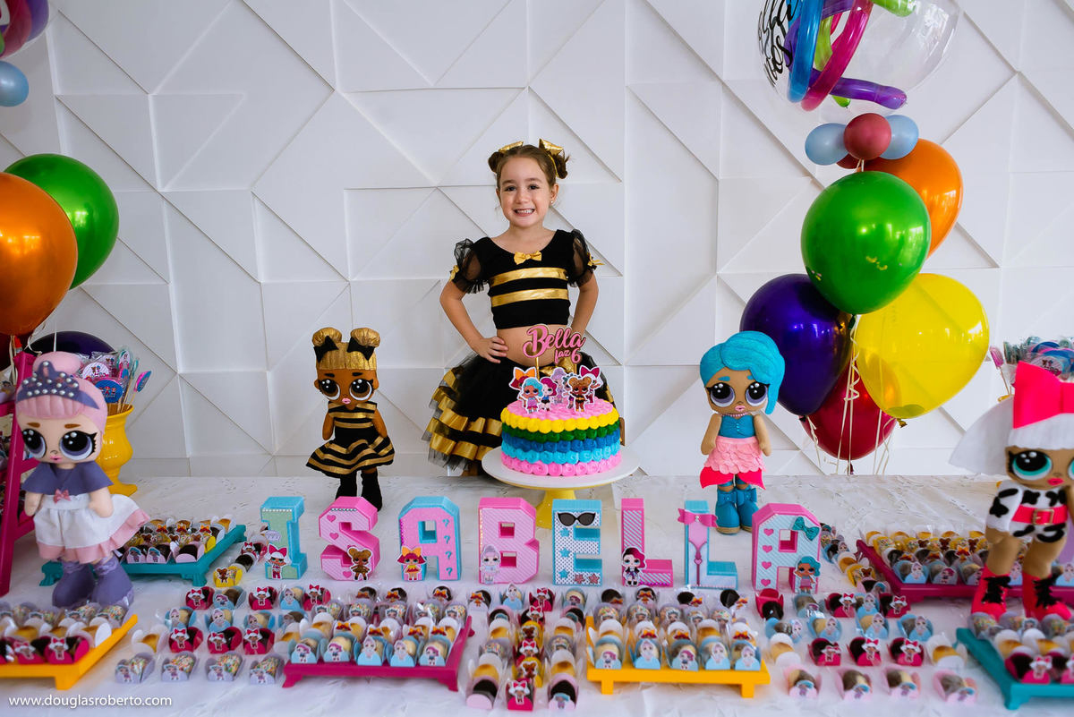 mesa de bolo de menina