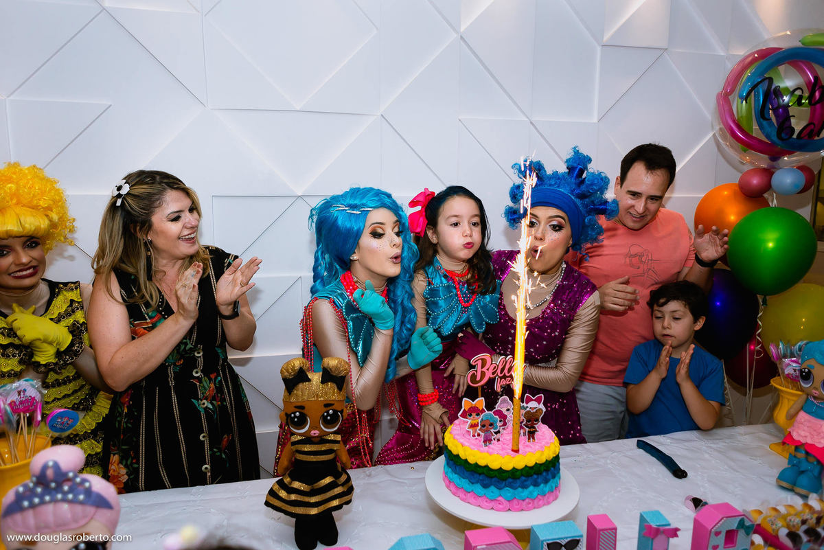 assoprando a velinha