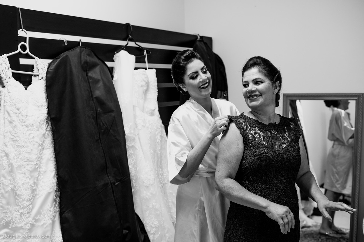 noiva arrumado a mãe