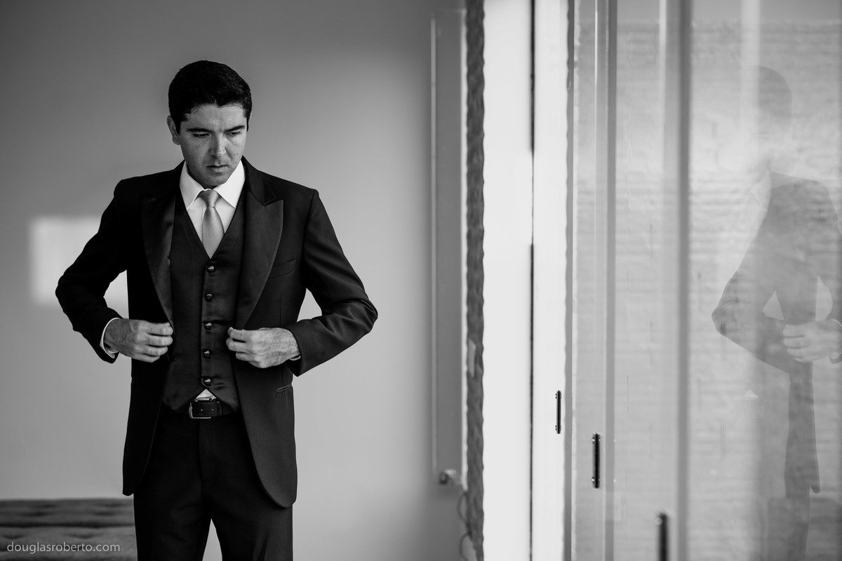 noivo pronto para casar