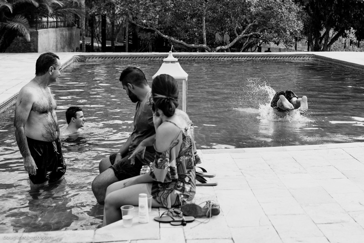 Noivo e padrinhos antes da cerimônia