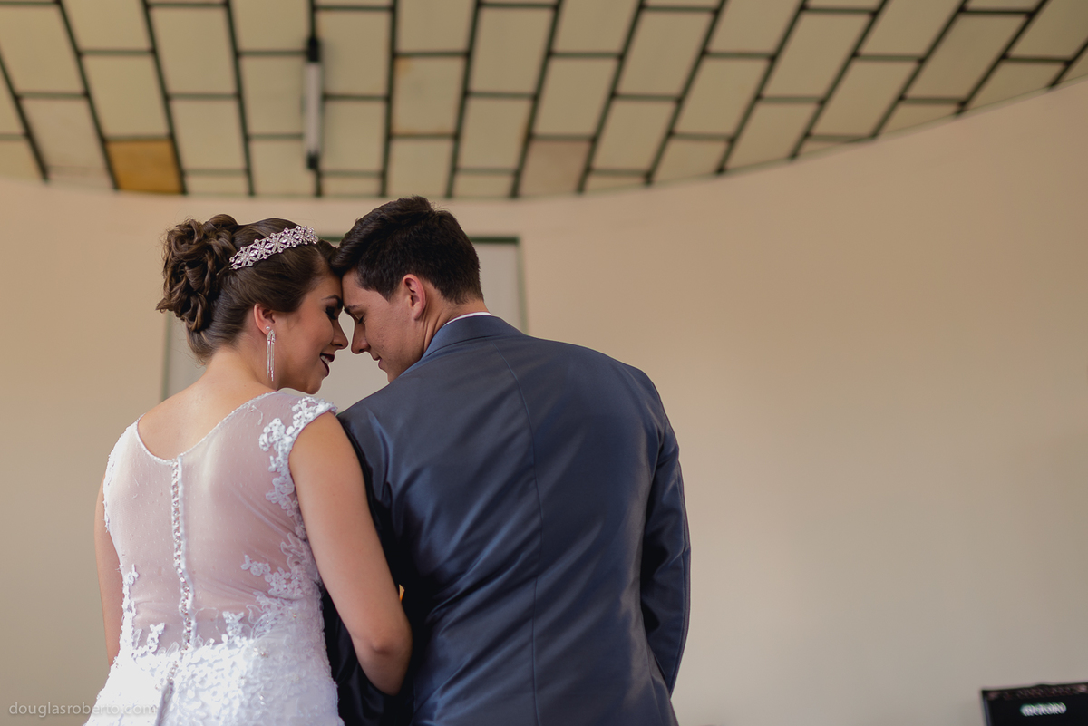 ensaio de casal, fotos de casal, fotografo de casais, casamento, fotografia de casamento, fotografo de casamento, fotografo de brasilia,  fotos espontâneas, fotos divertidas, ensaio trash the dress