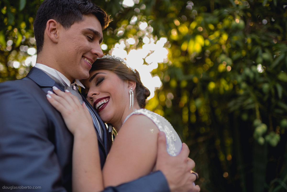 ensaio de casal, fotos de casal, fotografo de casais, casamento, fotografia de casamento, fotografo de casamento, fotografo de brasilia,  fotos espontâneas, fotos divertidas, ensaio trash the dress