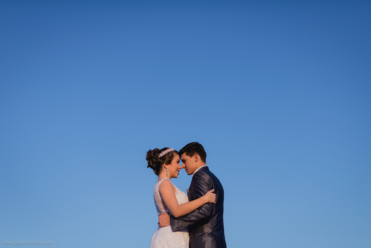 ensaio de casal, fotos de casal, fotografo de casais, casamento, fotografia de casamento, fotografo de casamento, fotografo de brasilia,  fotos espontâneas, fotos divertidas, ensaio trash the dress