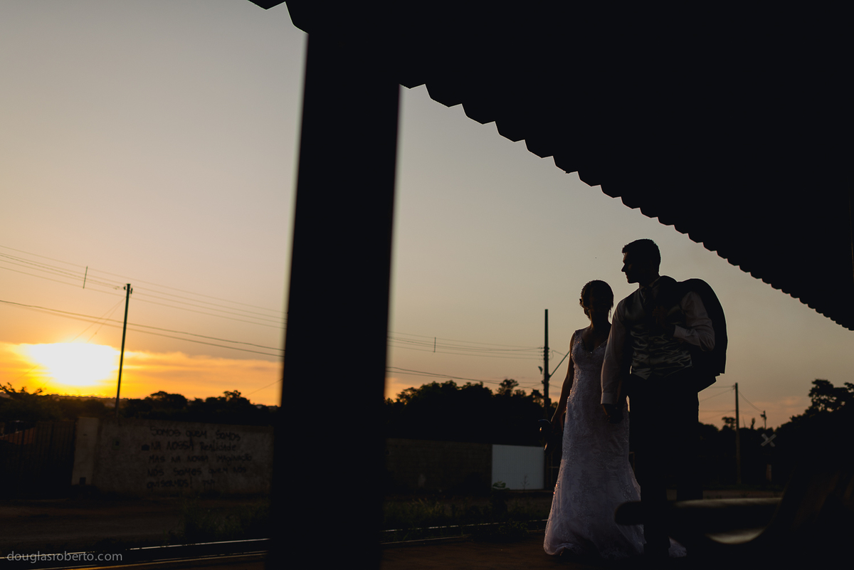 ensaio de casal, fotos de casal, fotografo de casais, casamento, fotografia de casamento, fotografo de casamento, fotografo de brasilia,  fotos espontâneas, fotos divertidas, ensaio trash the dress
