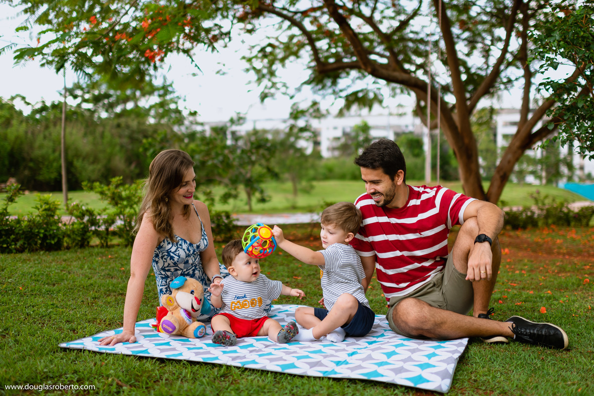 BRINCADEIRA DE IRMÃOS 