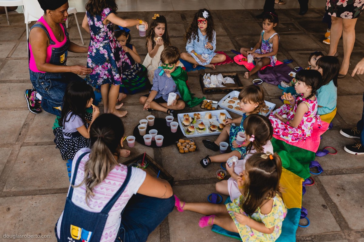 lanche na festa infantil