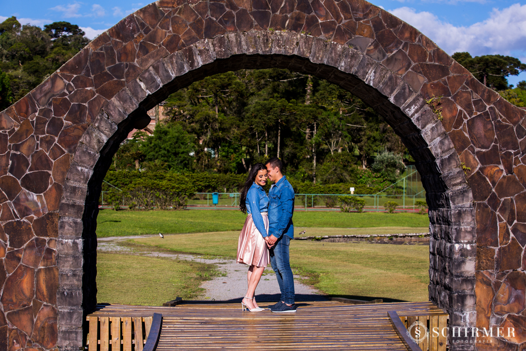 Ensaio pré casamento Andrielle e Felipe em Canela - RS - Fotografia de Sidnei Schirmer Fotografo em Porto Alegre RS