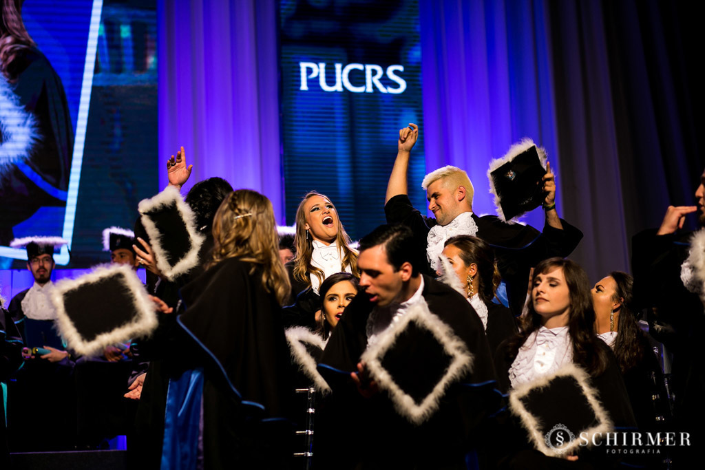 entrada de formanda pucrs salão de atos