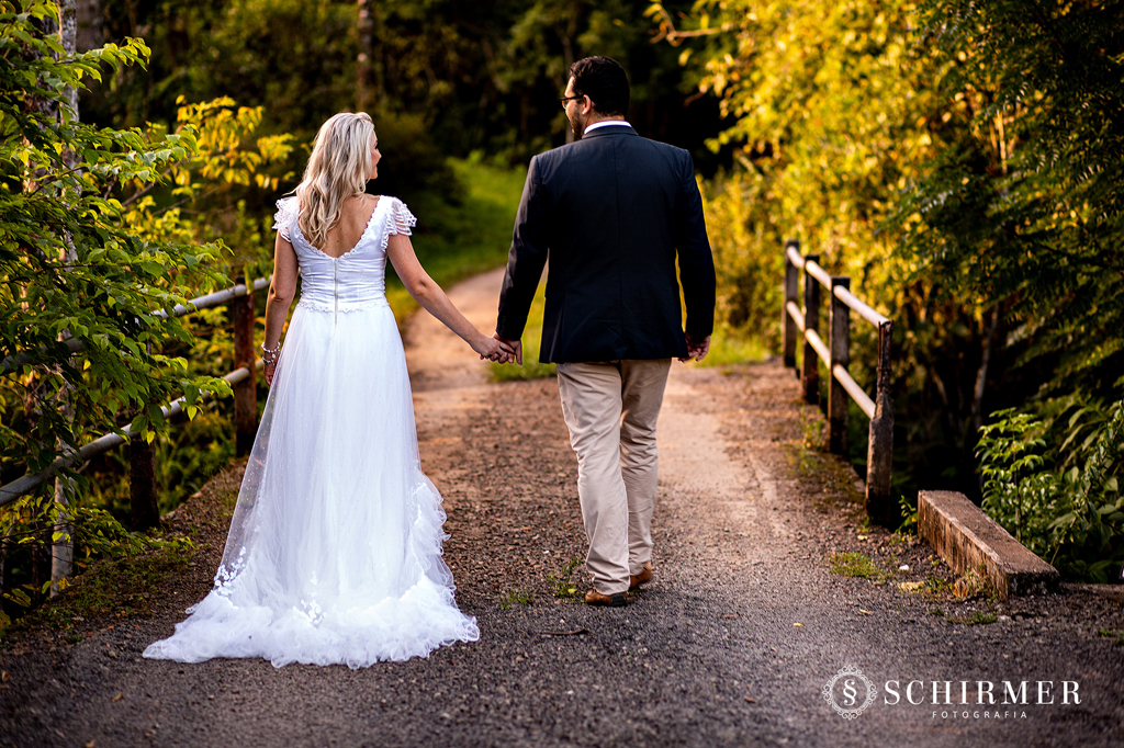 ensaio-fotográfico-pré-casamento-porto-alegre-casal-de-costas