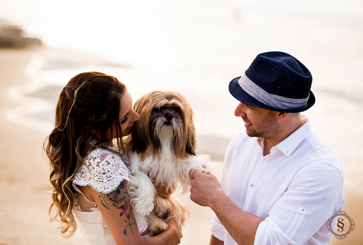 noivos com cachorro no colo em floripa sc