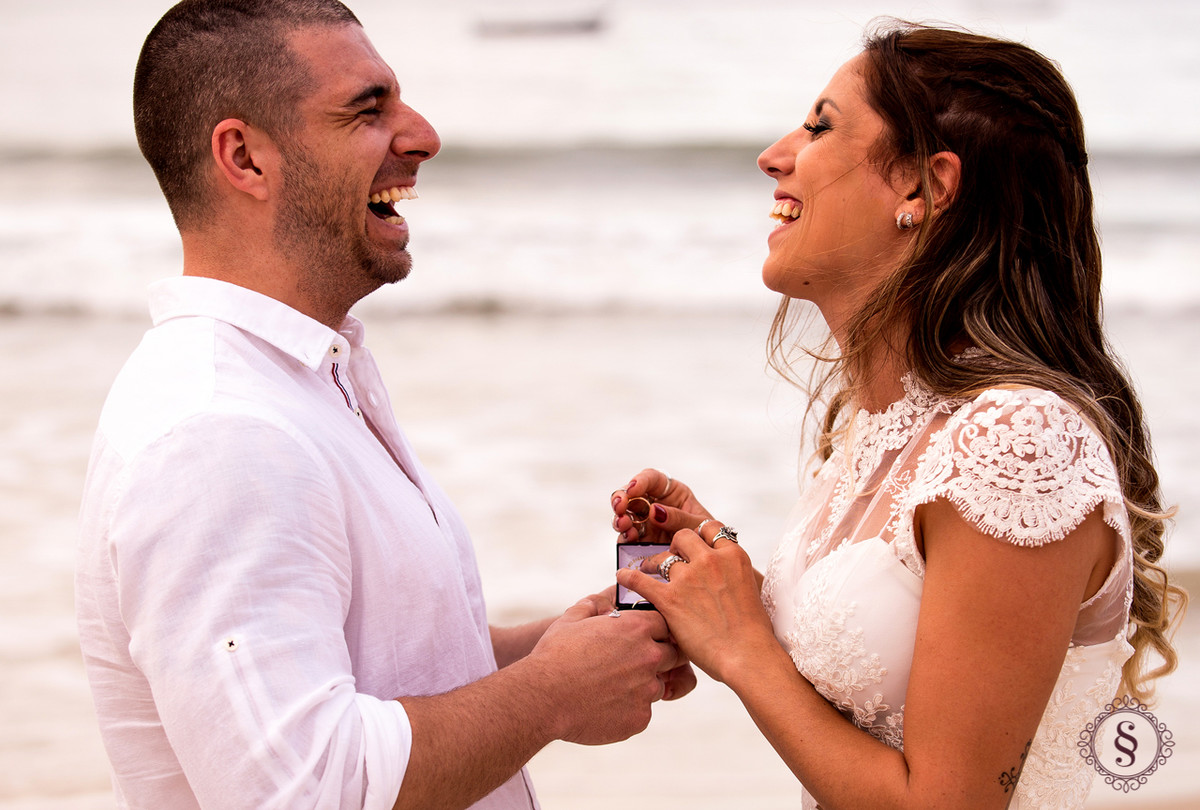 troca de alianças na praia floripa sc