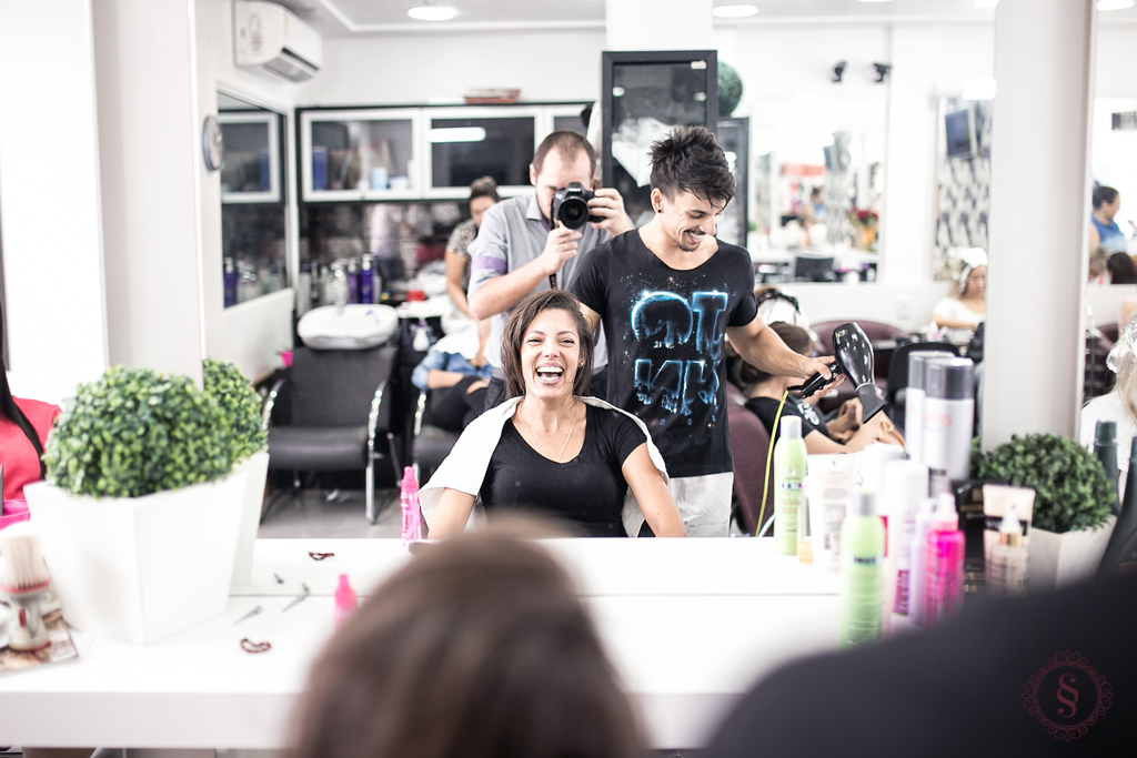 formanda fazendo penteado