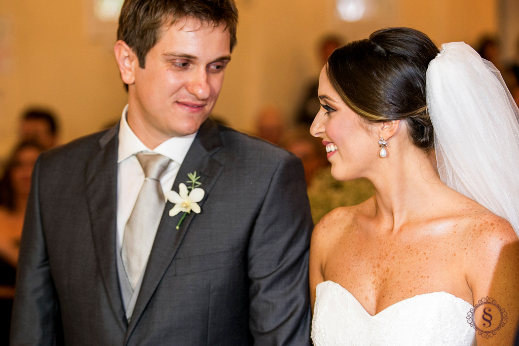 noivos antonio e carmen no altar