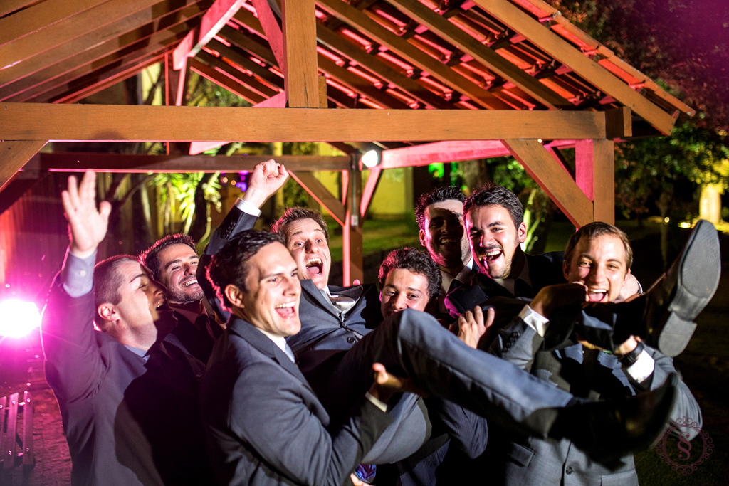 foto dos noivos antonio e carmen com os padrinhos em porto alegre rs