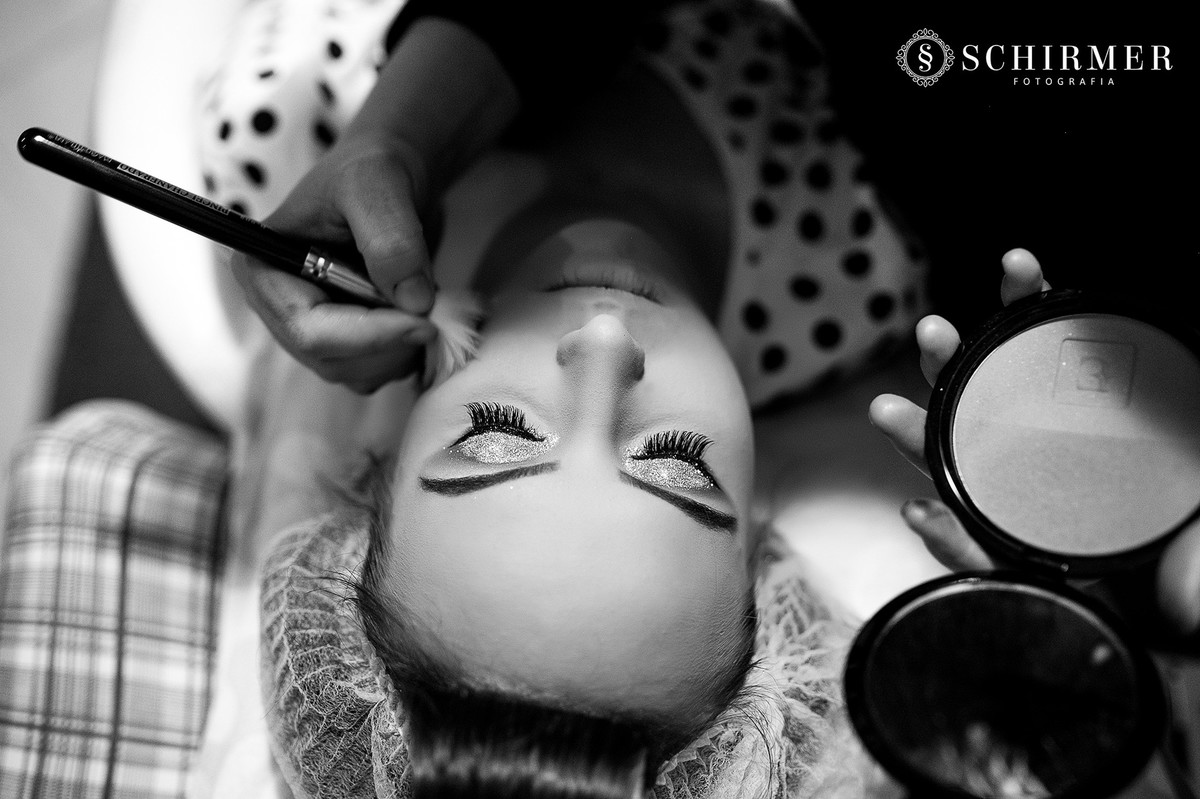 laura model 15 anos making of em casa debutante capão da canoa RS rímel maquiagem