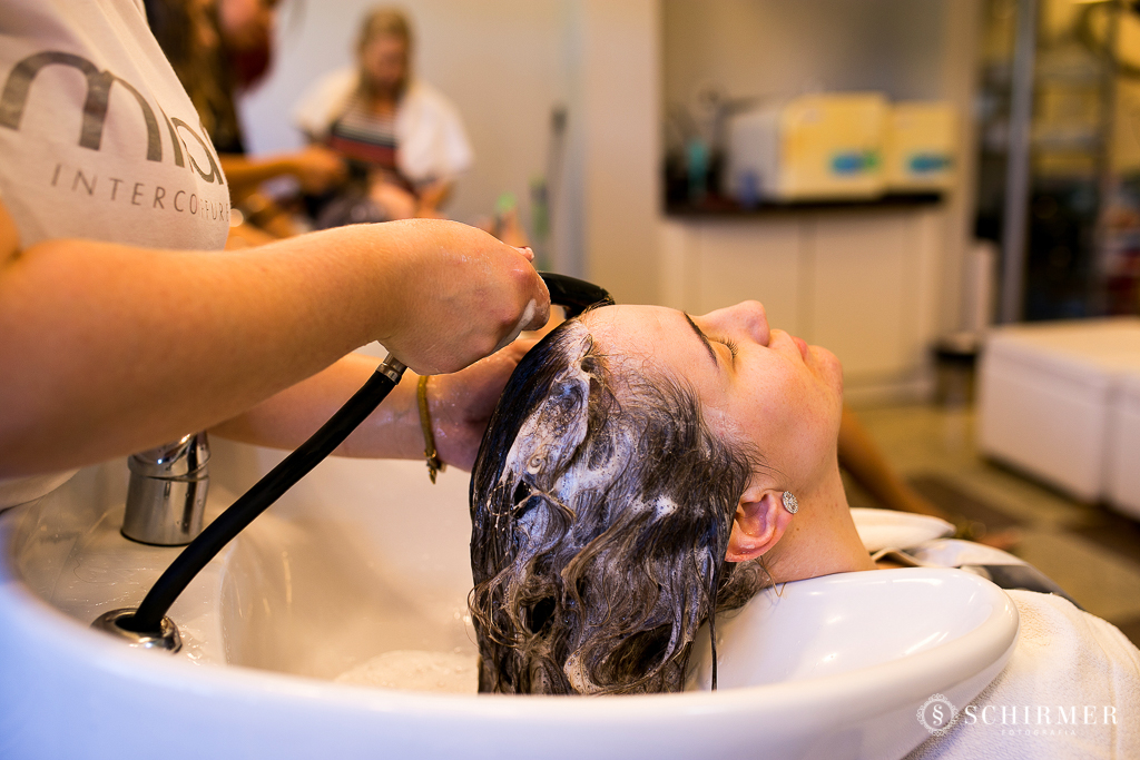 making of noiva andressa lavando cabelo