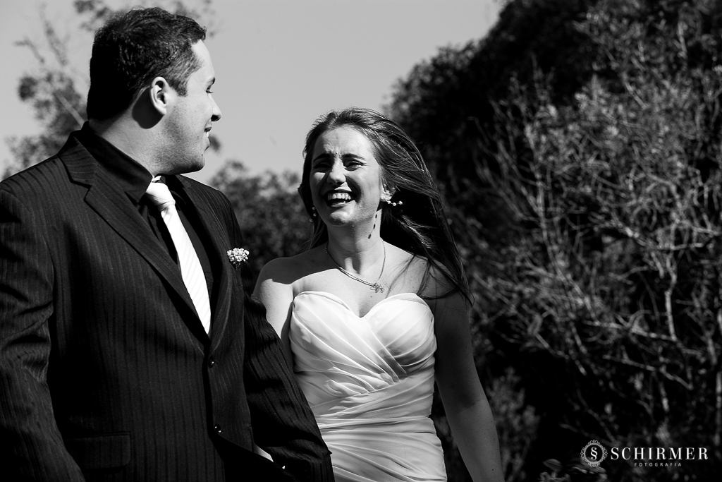 ensaio pre casamento andressa e joão vacaria RS pre wedding cachoeirinha fotografo de casamento região metropolitana Parque das Cachoeiras correndo