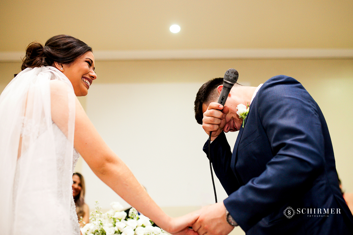 noivo chorando - schirmer fotografia - porto alegre - fotografo de casamento maycon e jana