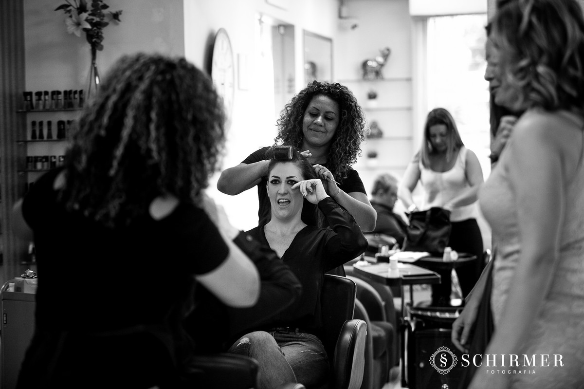 schirmer fotografia casamentos em porto alegre RS making of noiva emocionada