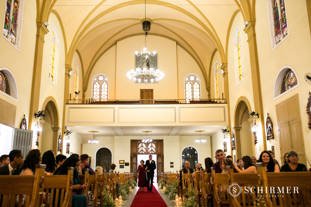 schirmer fotografia casamentos em porto alegre RS igreja paroquia são joão entrada do noivo
