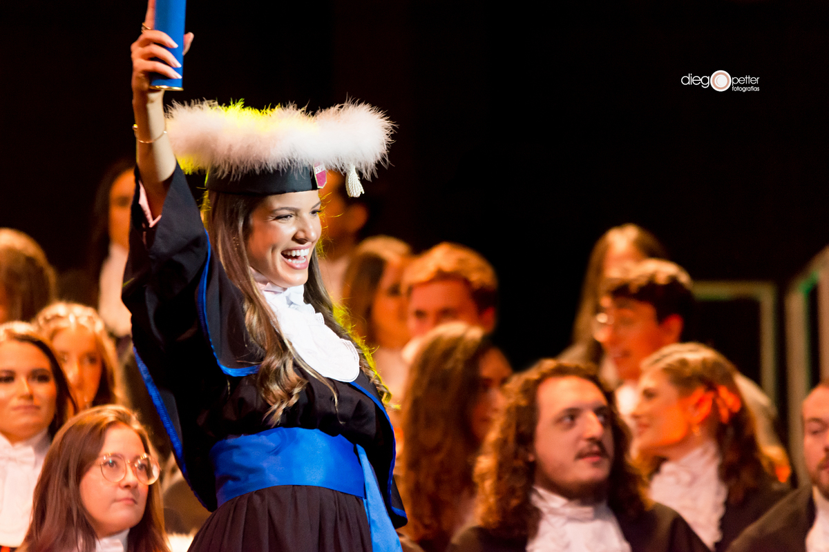 Natália Grando Administração ESPM Teatro Bourbon Country Colação de Grau