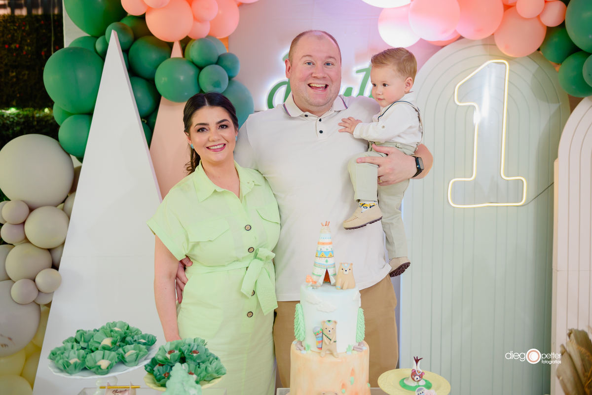 Aniver 1º aninho Bento com os pais Soledade/RS Betti Eventos Viale