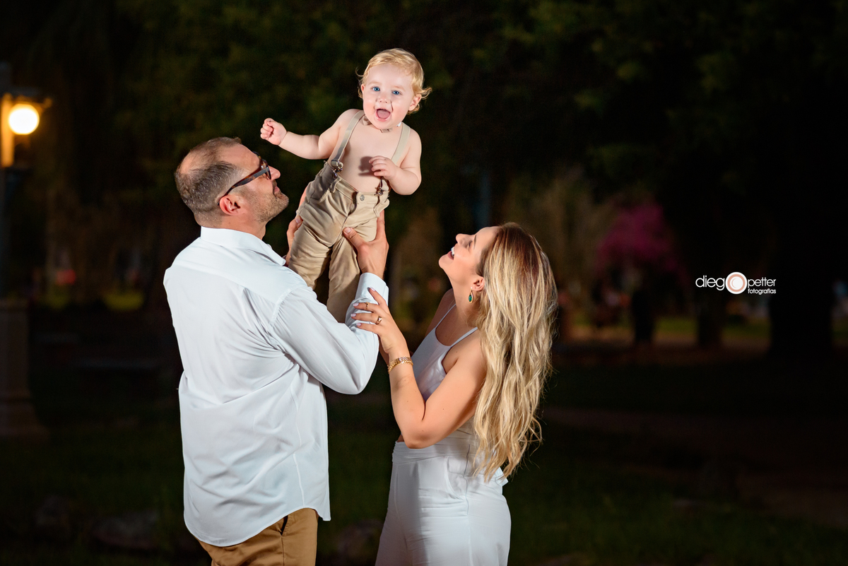 ensaio infantil bebê 1º aninho aniversário do dan com os pais na redenção em porto alegre