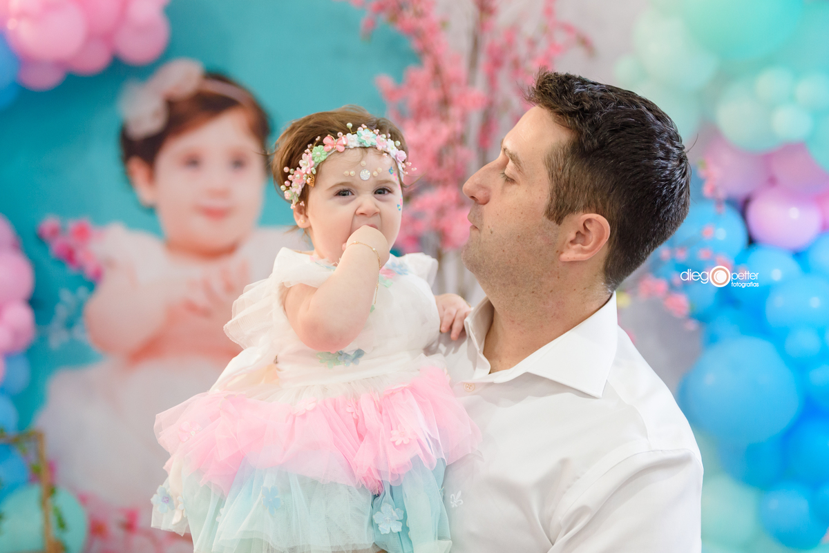Rafaela 1 aninho aniversário infantil viale soledade foto com o pai