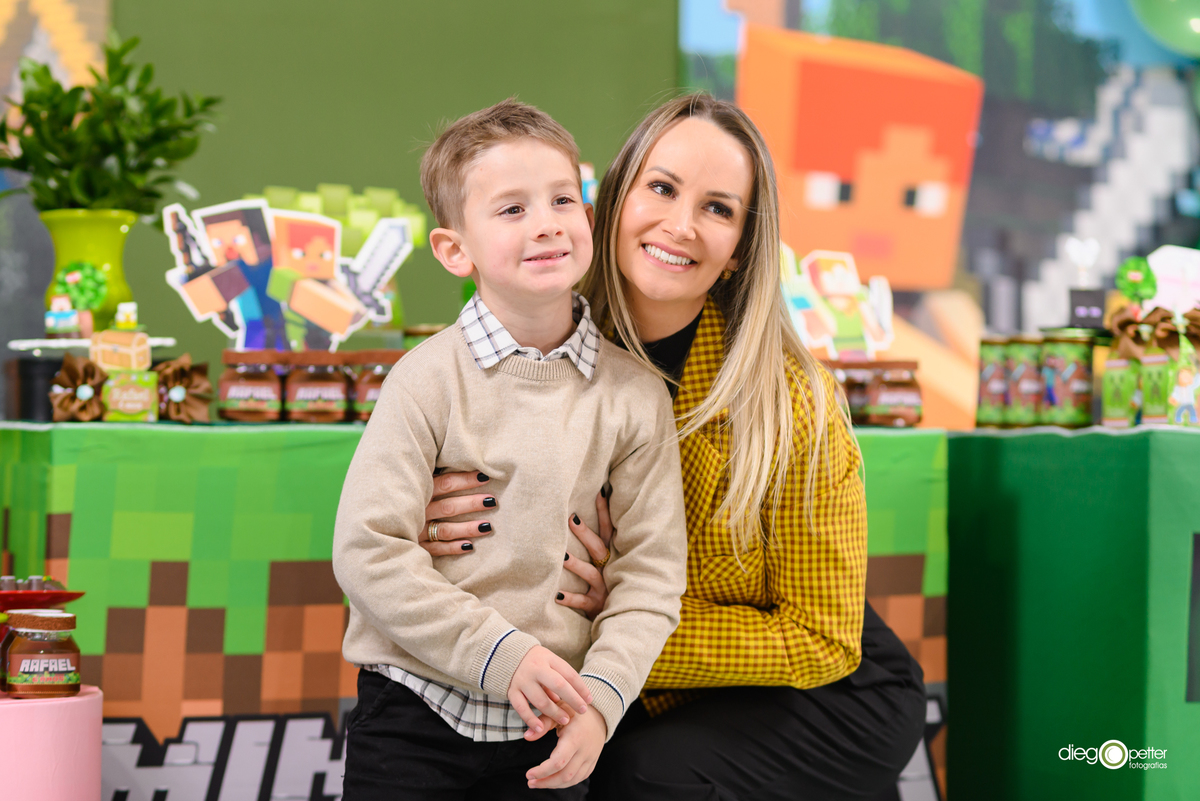 festa aniversário minicraft rafael com madrinha
