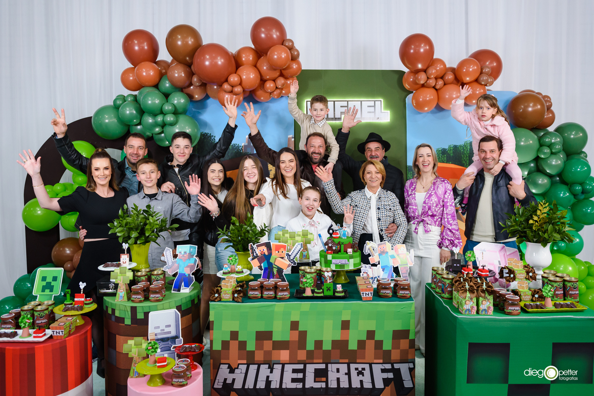 festa aniversário minicraft rafael com a família