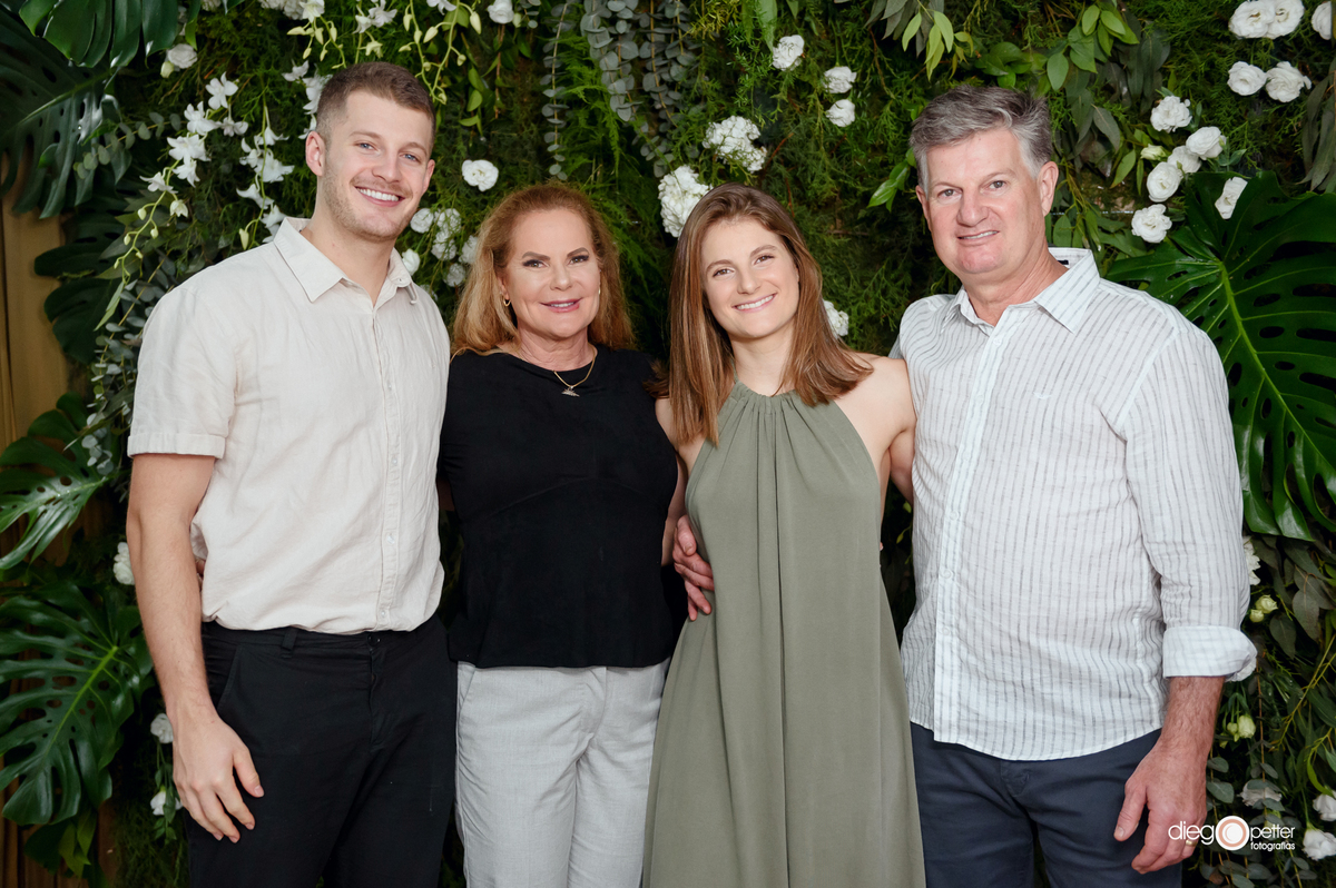 formatura catharina arossi patussi confraternização particular anta gorda família
