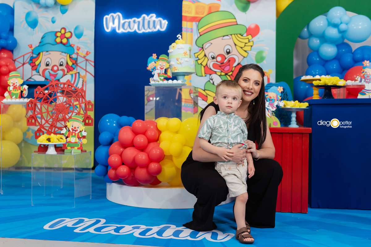 barbara barella no aniversário de 3 anos do filho martin na viale eventos em soledade