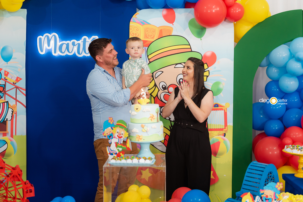 pais no aniversário de 3 anos do martin na viale soledade
